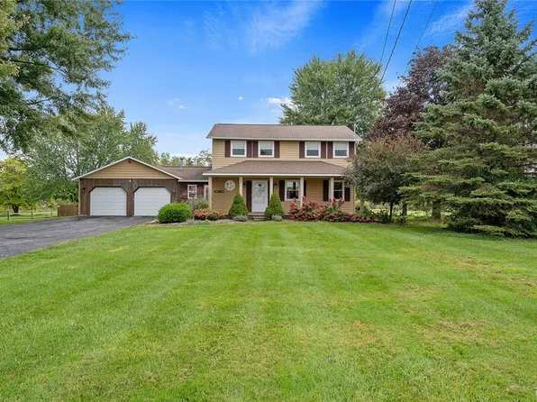 8380 Caughdenoy Rd, Clay, NY 13041