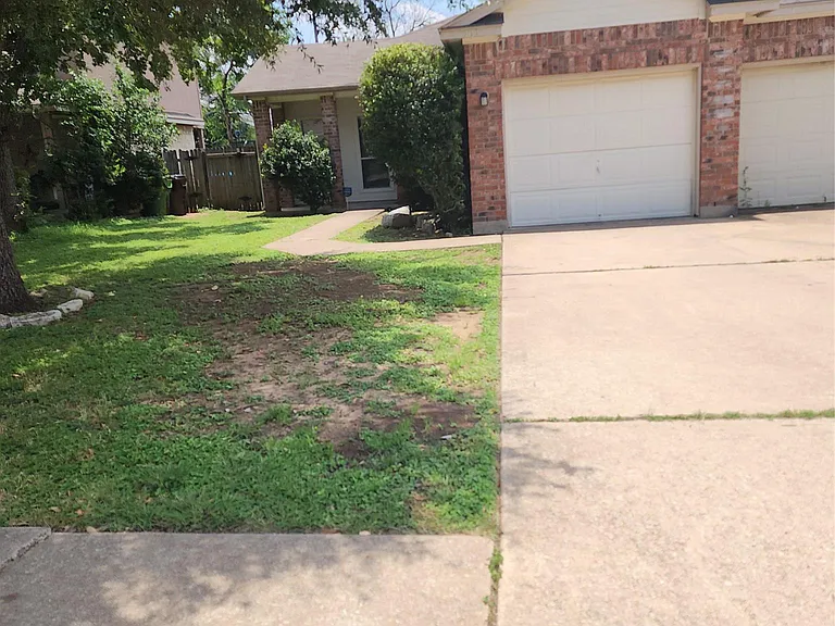 503 Gregory Ct — Photo 38