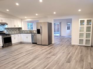 704 Lakechime Dr, Sunnyvale, CA