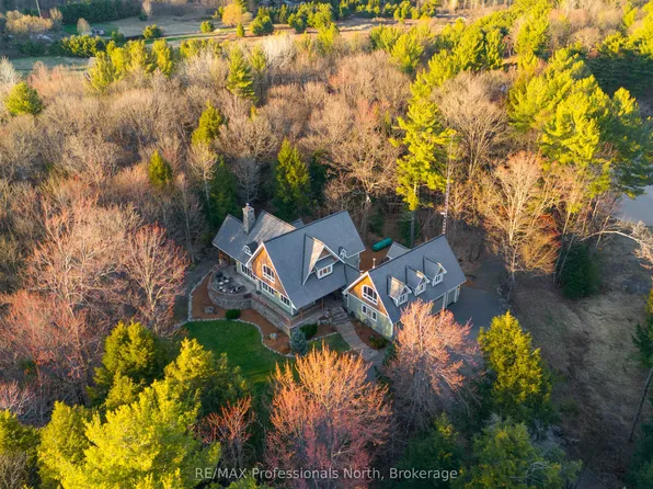 1656 Muskoka Beach Rd, Bracebridge, ON P1P 1R1