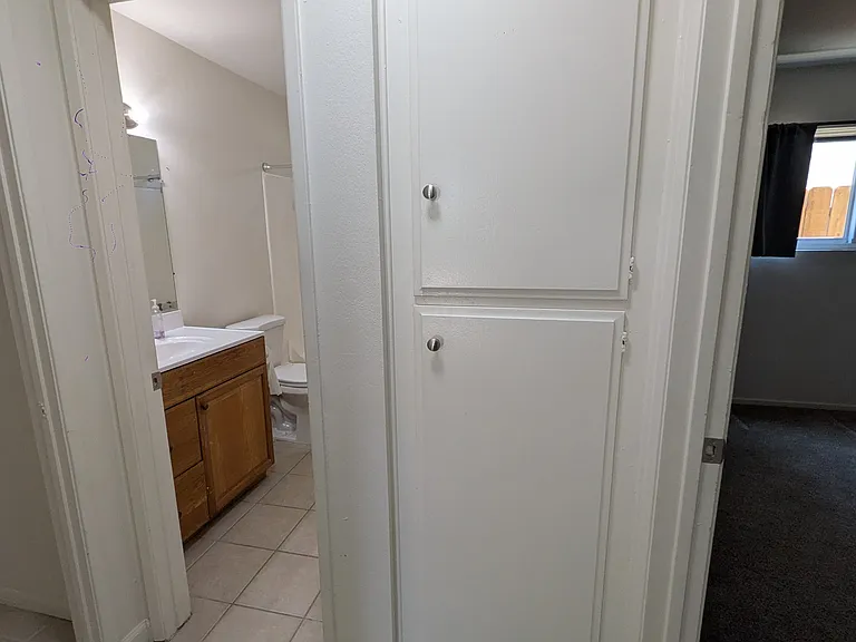 4867 Santa Cruz Ave #4 — Photo 10