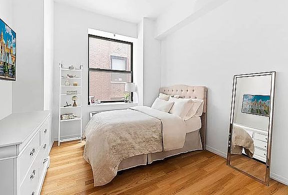 5th image of 99 John St #839