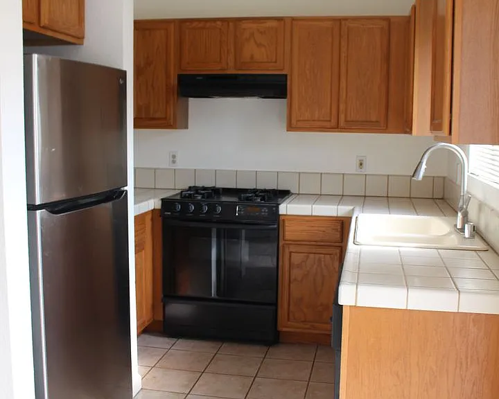 440 Sonoma Ave — Photo 6