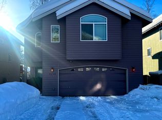 20768 Mountain Vista Dr, Eagle River, AK 99577
