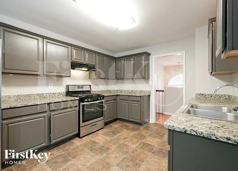 3810 Riversong Dr — Photo 7