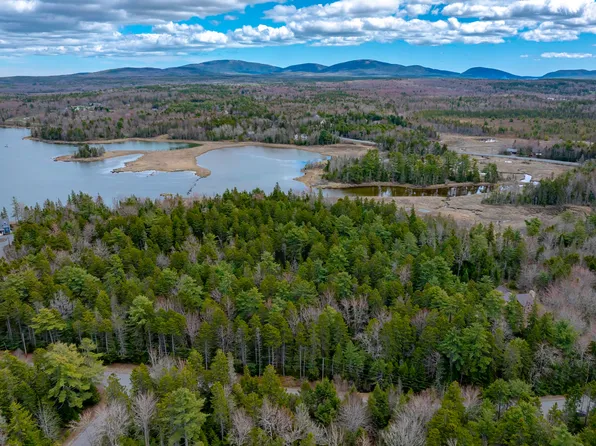 79 Thundermist Road, Bar Harbor, ME 04609
