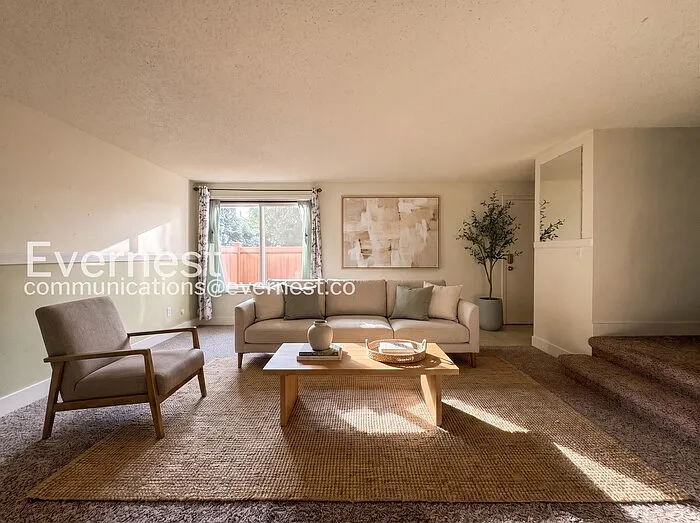 3 bed, 2.0 bath, 1928 sqft, $2,950 — Photo 2