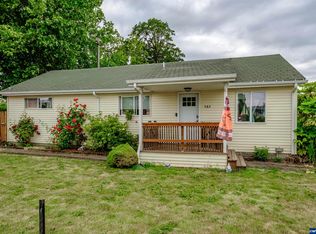 582 S 19th St, Philomath, OR 97370