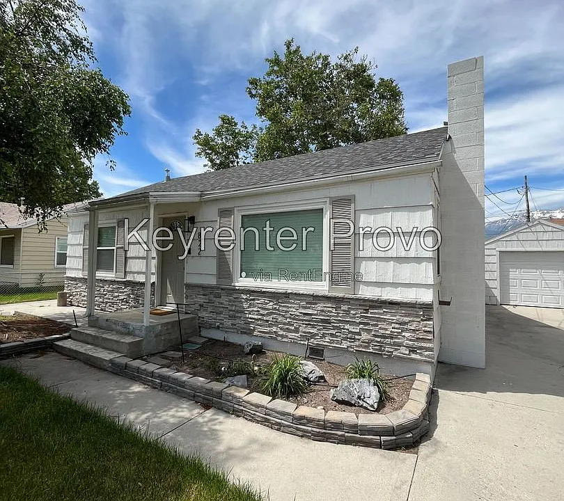 822 W 1280 North St