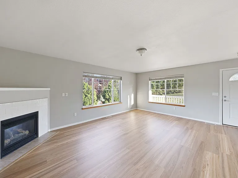 1550 SW 17th Ave — Photo 2
