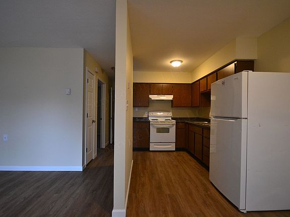 3rd image of 205 W Summerfield Ave #12