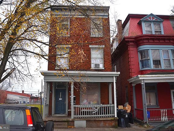 2nd image of 1713 Market St