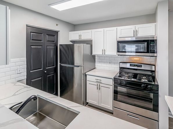 9200 Charlotte Ct