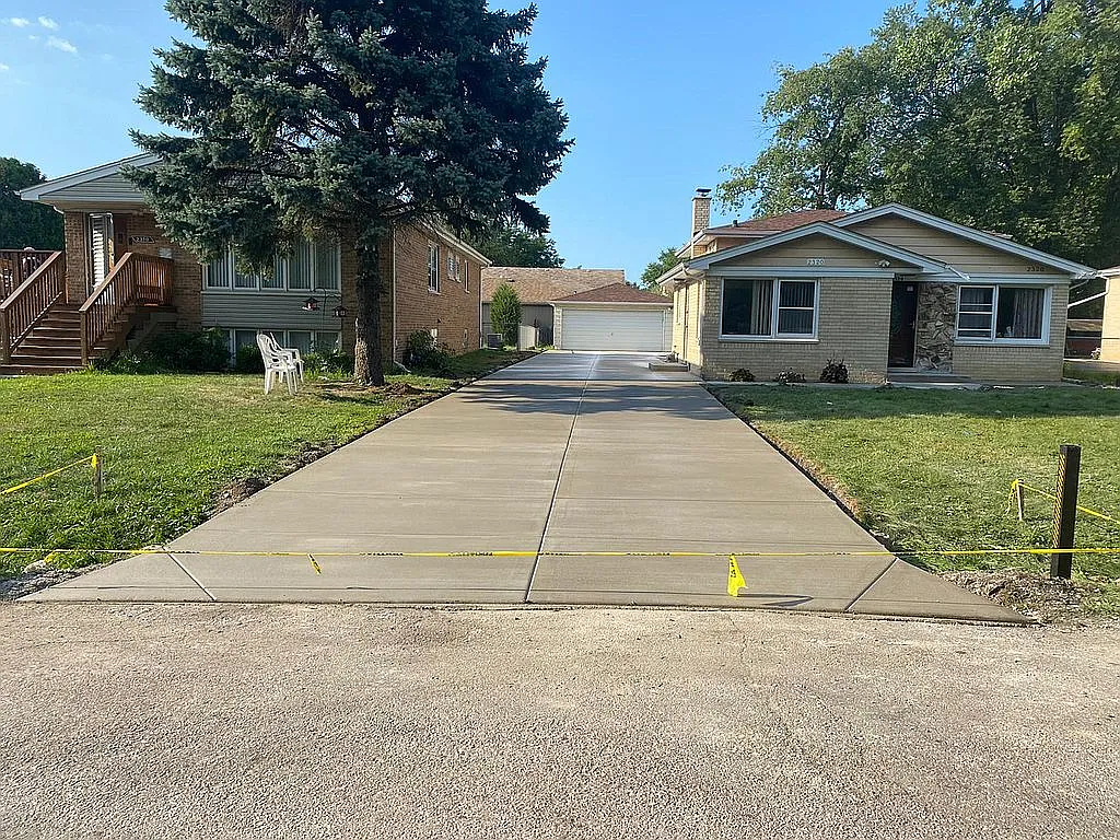 2320 E Church St photo 1