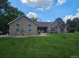 405 S 3rd St, Percy, IL 62272