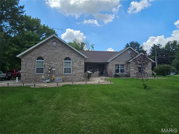405 S 3rd St, Percy, IL 62272