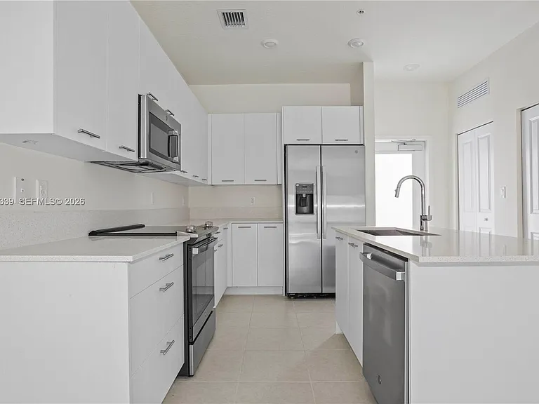 8001 NW 41st St #F-106 — Photo 7