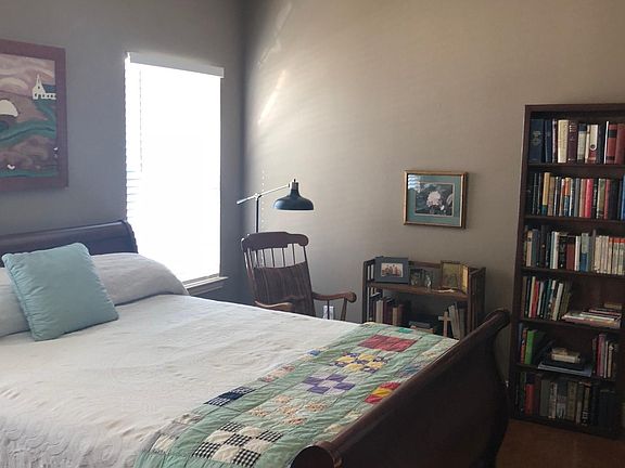 4th image of 1312 W Jefferson St #6