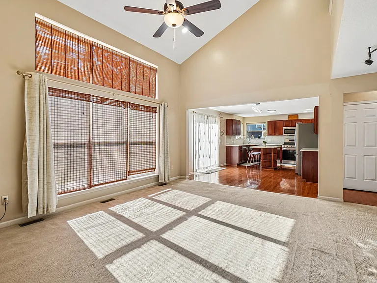 16304 Mulberry Way — Photo 11
