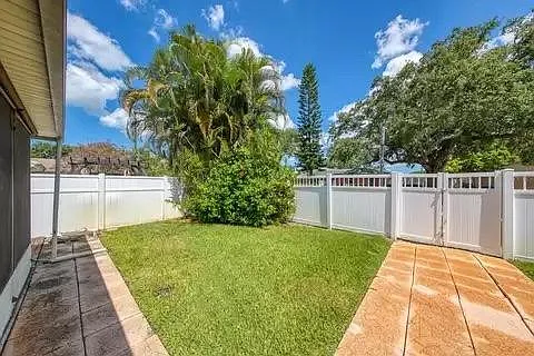 3 bed, 1500 sqft, $4,000 — Photo 4