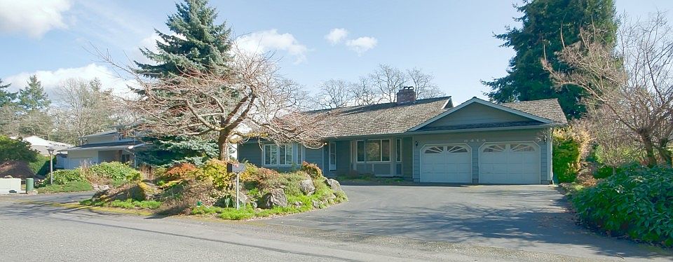 1st image of 8414 Zircon Dr SW