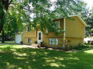 1219 S Lincoln St, Shawano, WI 54166