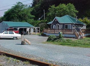 15385 Lakeside Dr, Rockaway Beach, OR 97136