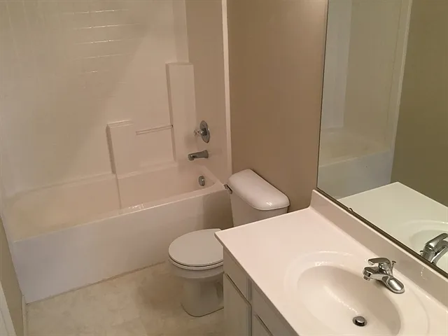 947 Evergreen Park Ln — Photo 14