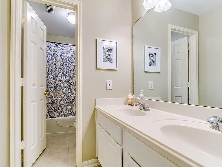 14015 Blue Vista Dr — Photo 18