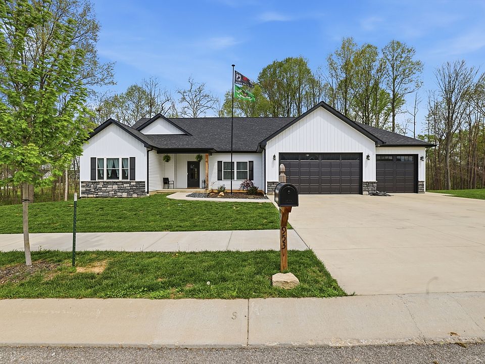 1st image of 953 S Lantern Ln