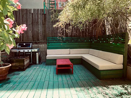 Rented by The Downtown LLC | media 27