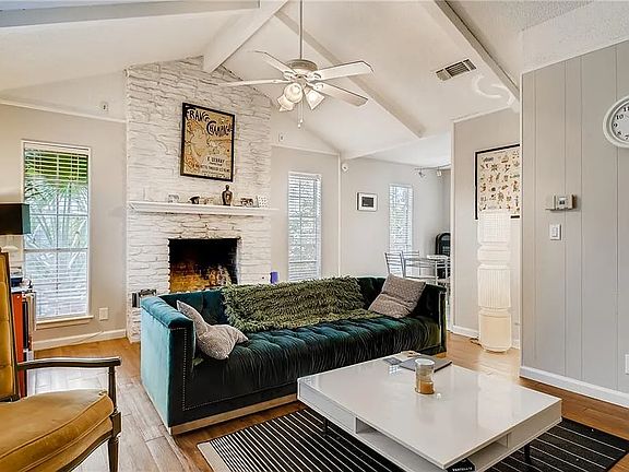 Living Room_Decorated