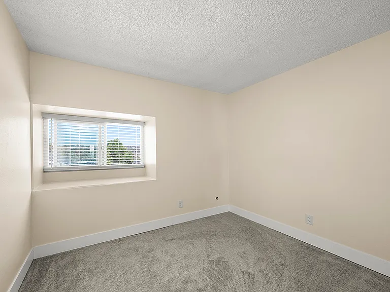 1923 Terrakappa Ave — Photo 20