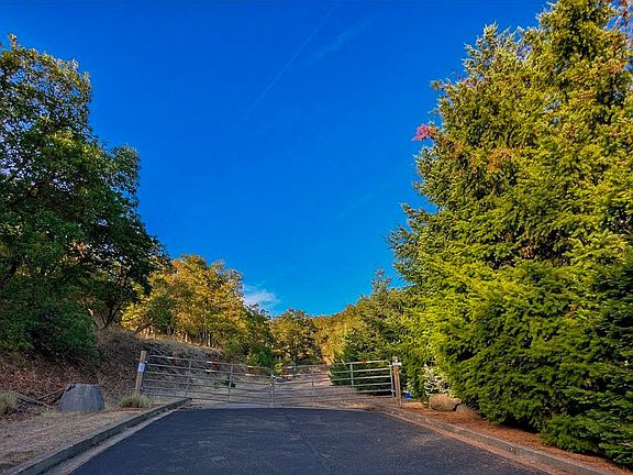 2nd image of 0 NE Rocky Dr