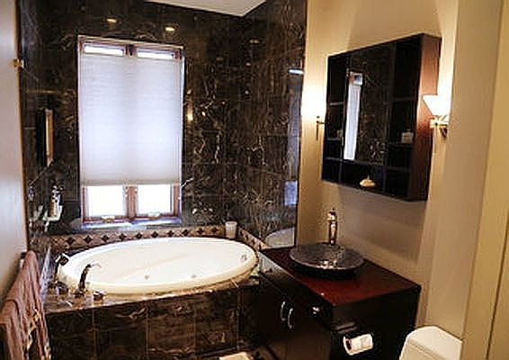 4th image of 43 Charles St APT 3F