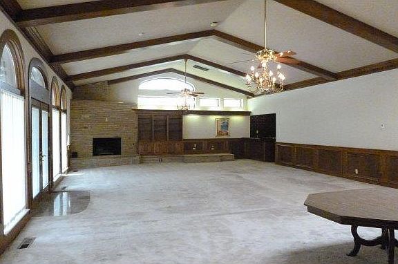 5th image of 1408 W D Ave