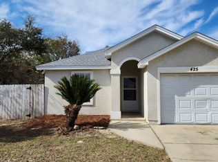 425 Dolphin Dr, Panama City Beach, FL 32413