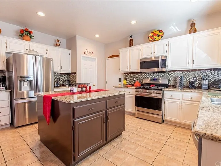 7652 Pinot Pl — Photo 13