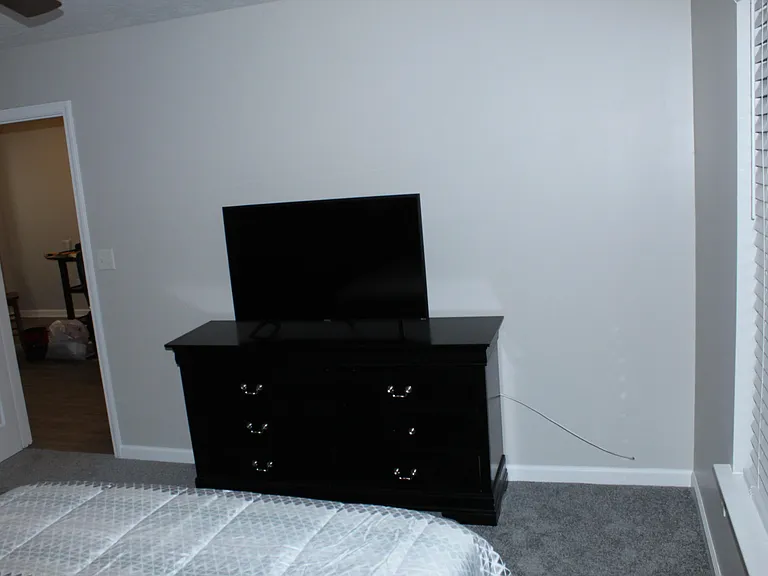 1802 Honeysuckle Way — Photo 30
