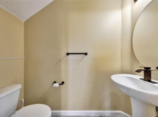 346 NE 47th Pl, Deerfield Beach, FL 33064