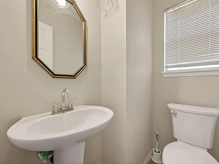 9310 Cliffwood Dr — Photo 22