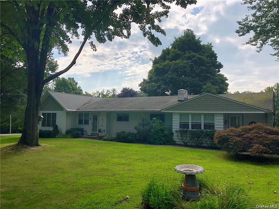 1st image of 129 Apple Lane Dr