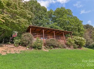 228 Highview Dr, Maggie Valley, NC 28751