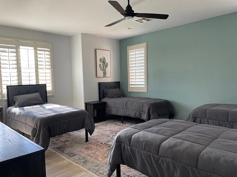3305 E Windsor Dr — Photo 13