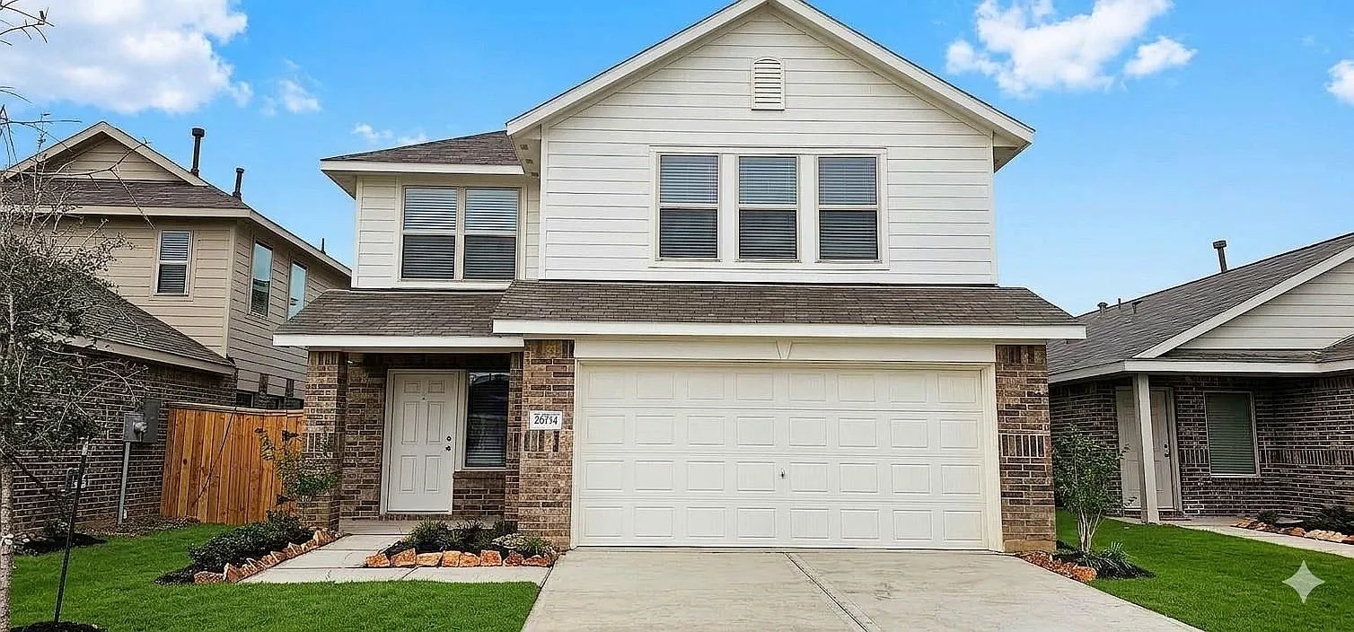 4 bed, 2.5 bath, 2293 sqft, $2,200 — Photo 1