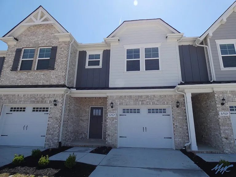 5707 Dockside Dr — Photo 2