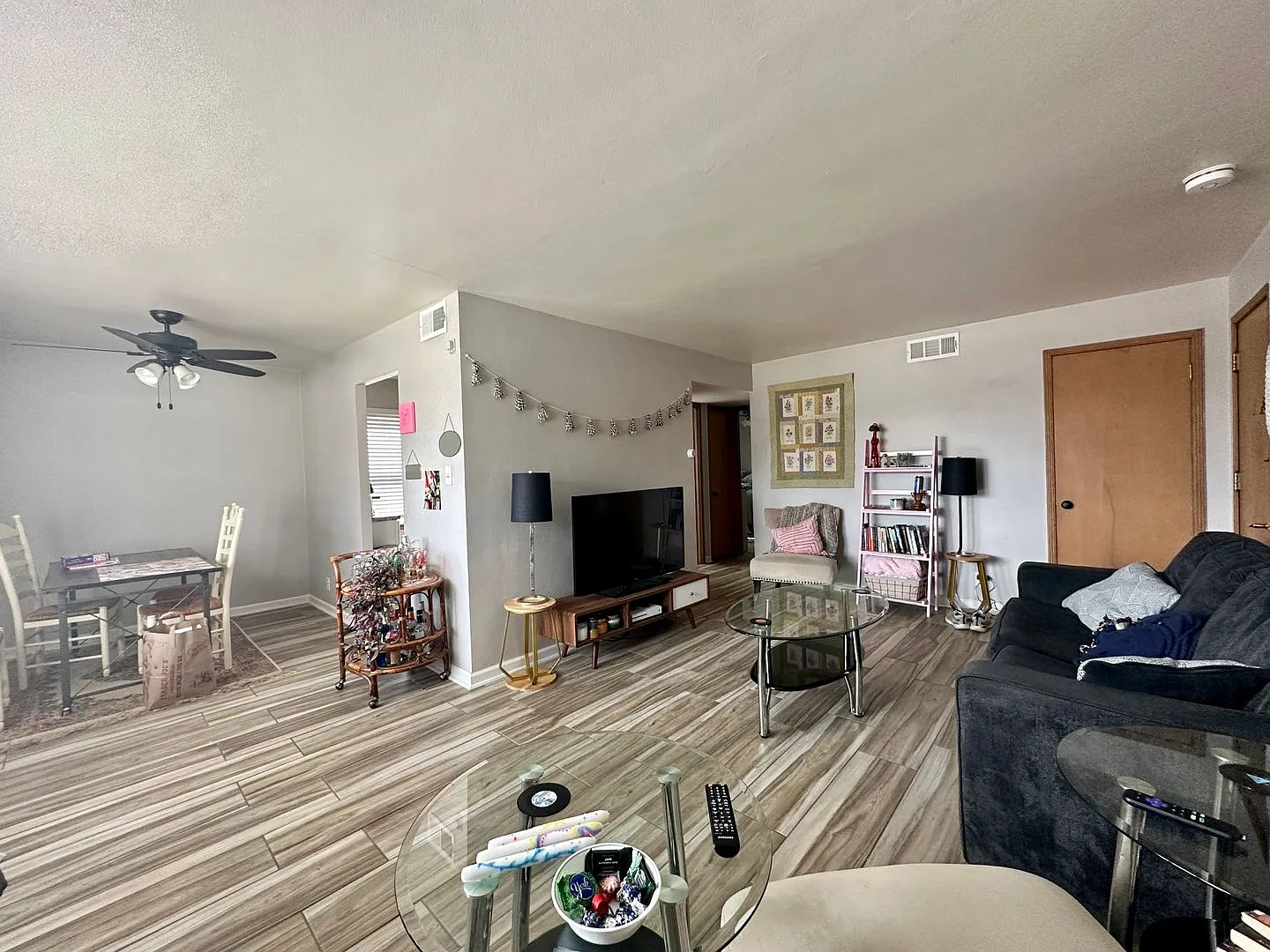 1204 E Olive St — Photo 3