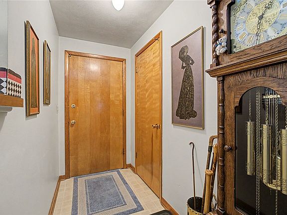 5th image of 2307 Pine Knott Dr