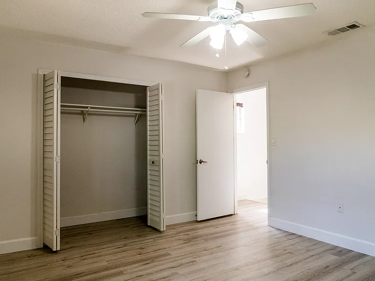 517 S Summerlin Ave #517 — Photo 22