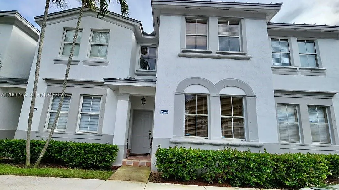 Villas At Nautica Two Con — Photo 1